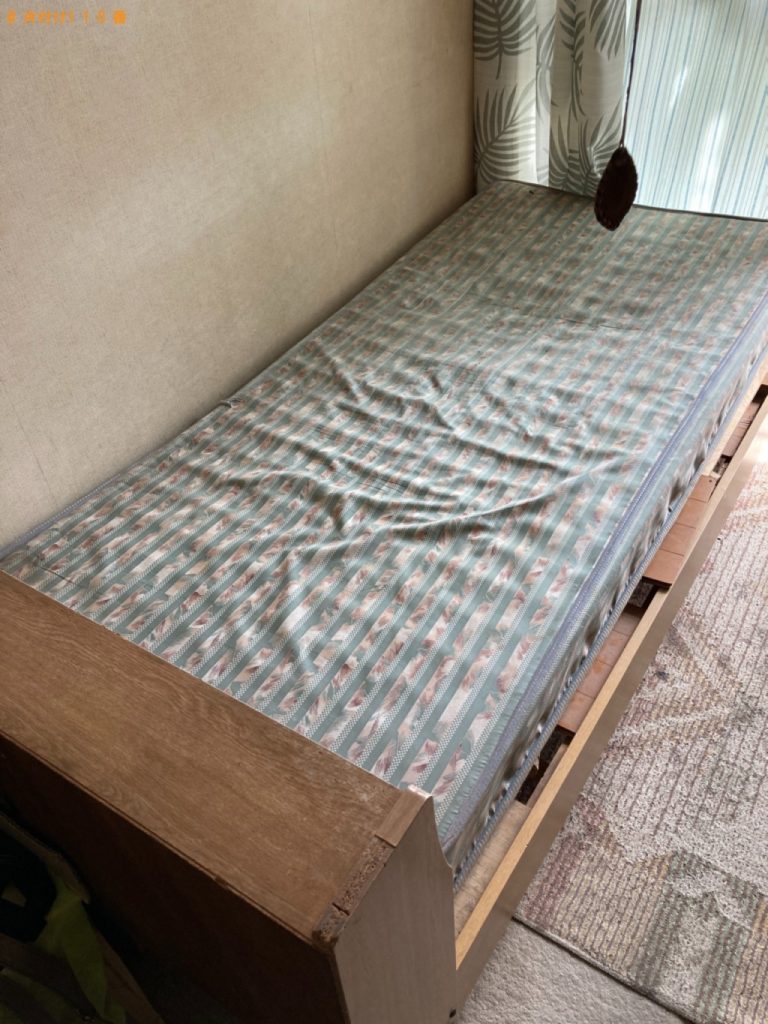 【神戸市東灘区】シングルベッド、ベッドマットレスの回収・処分
