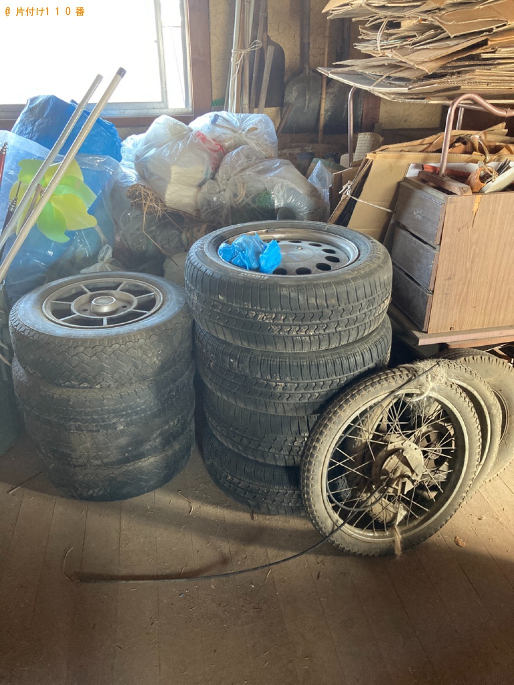 【芦屋市】タイヤ、ダンボール、キーボード等の回収・処分