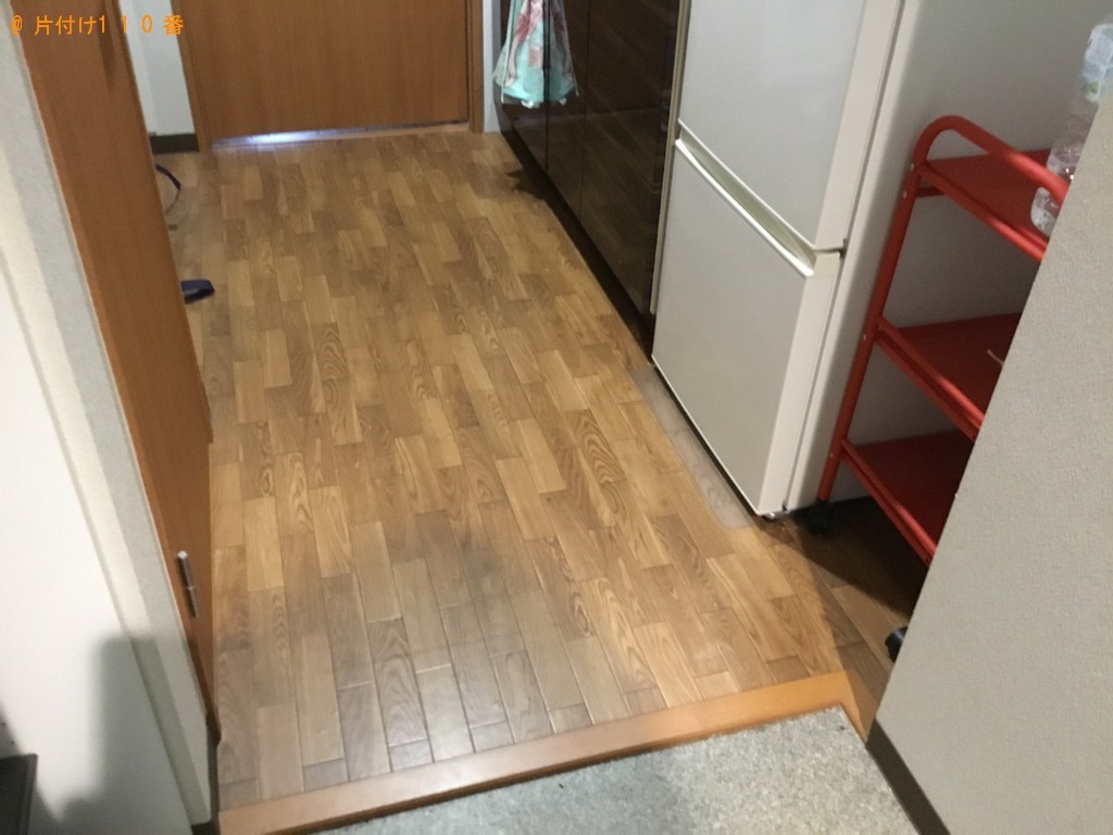 【神戸市】カーペット、スタンドミラー、物干し台等の回収