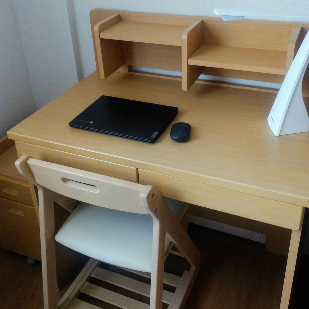 兵庫県(神戸,尼崎,西宮)学習机回収処分サービス ｜ 【公式】不用品回収
