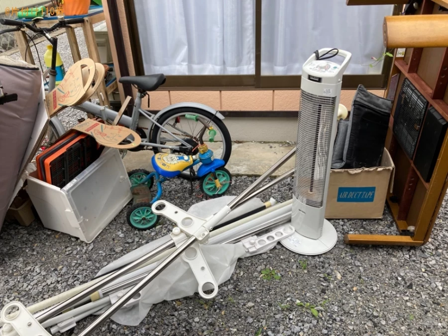 二人掛けソファー、ローテーブル、自転車、ヒーター、こたつの回収